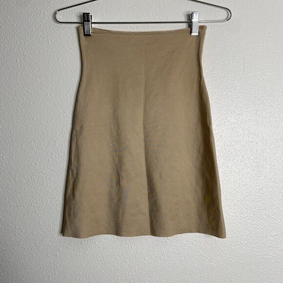Spanx Simplicity Half Slip Tan Raw Hem Skirt Size M - Picture 3 of 3